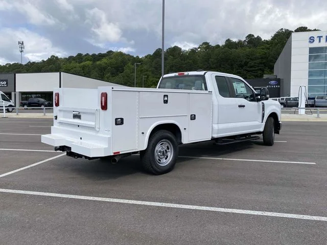 New 2026 Oxford White Ford F-250® XL image 3