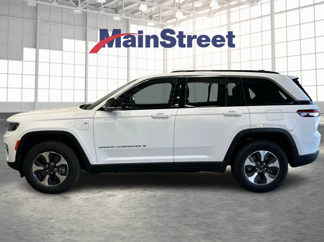 Used 2024 Jeep Grand Cherokee 4xe with VIN 1C4RJYB62RC146495 for sale in Kansas City