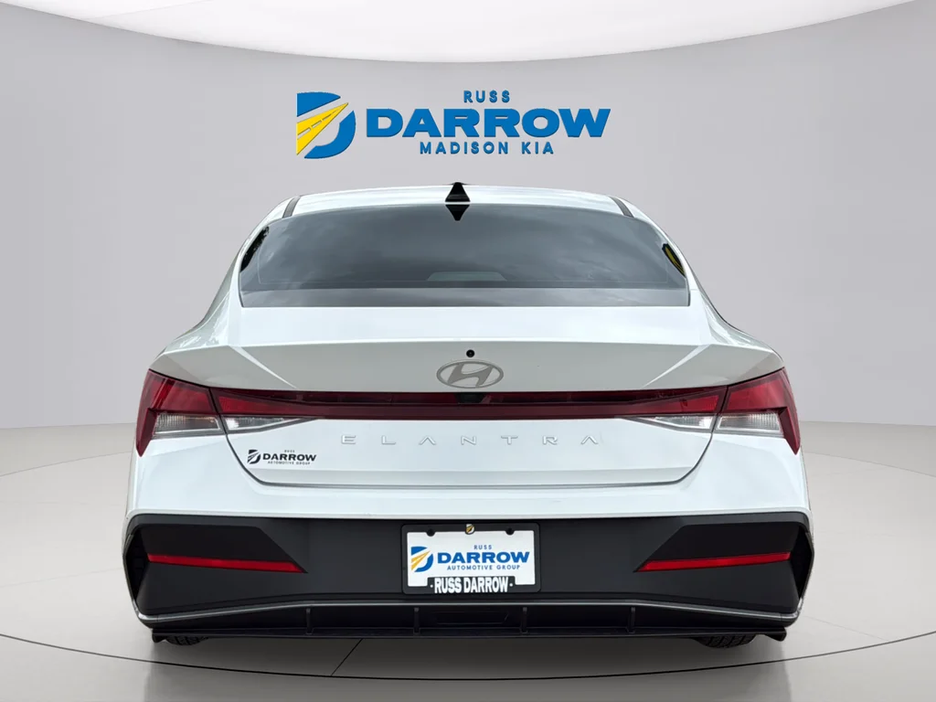 Used 2024 Serenity White Hyundai SEL image 4