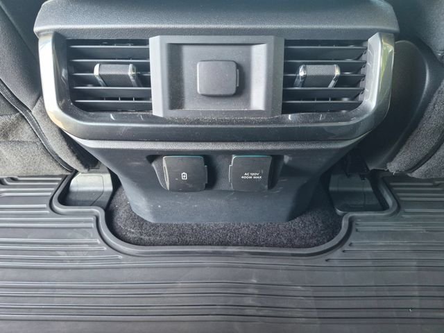Used 2022 Gray Metallic Ford XLT image 17