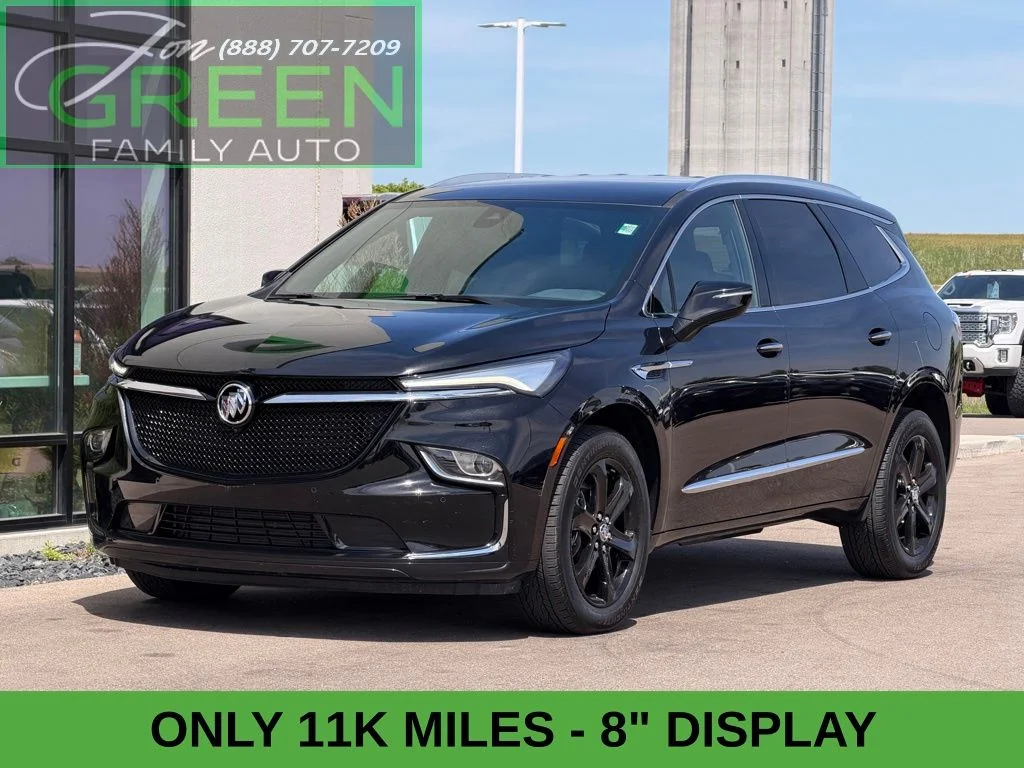 2024 Buick Enclave Essence AWD's photo