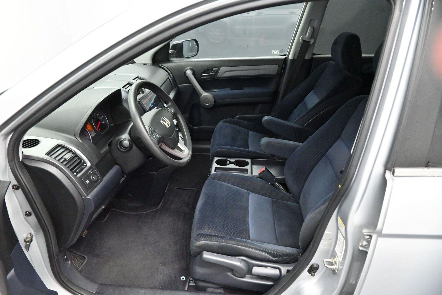 Used 2009 Alabaster Silver Metallic Honda EX image 11