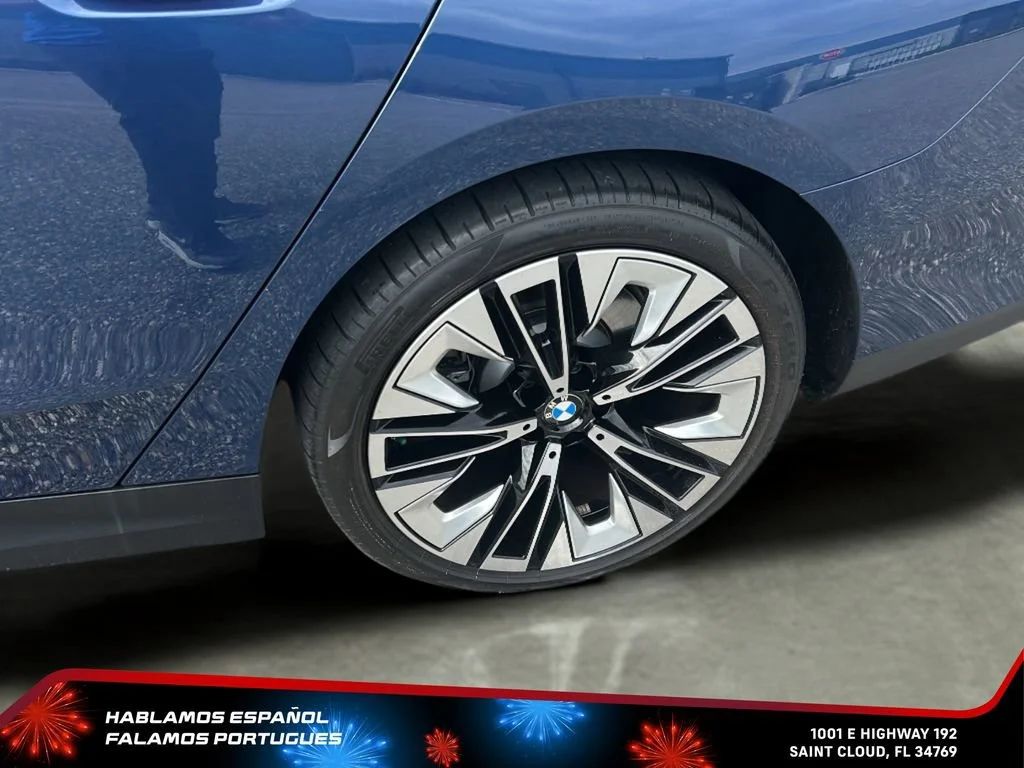 Used 2024 Blue BMW xDrive image 11