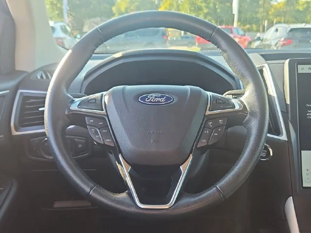 Used 2023 White Ford SEL image 30