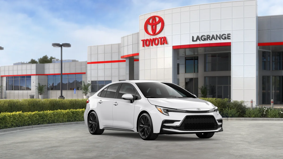 New 2026 Ice Cap Toyota SE image 15