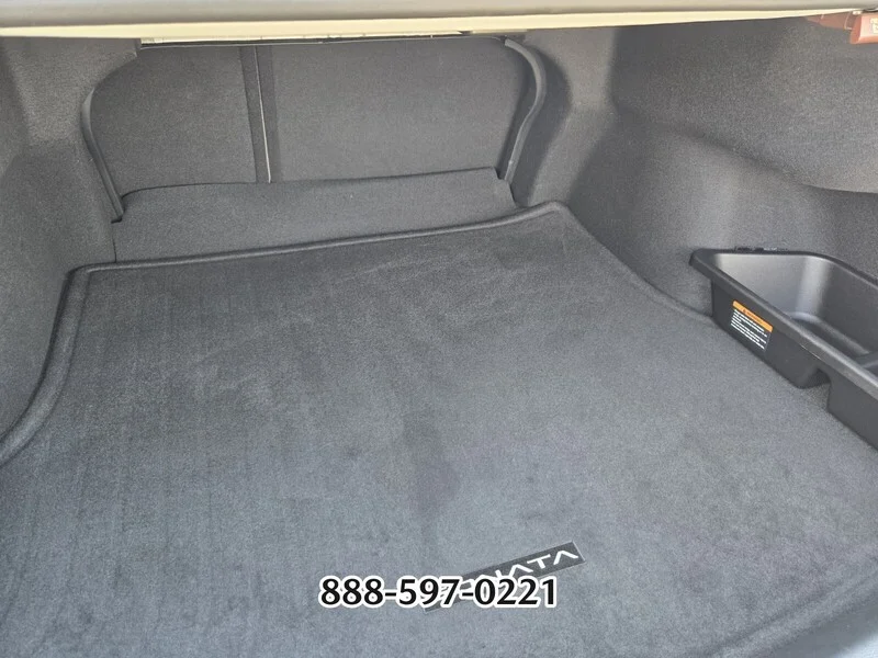 Used 2025 Silver HYUNDAI SEL image 14