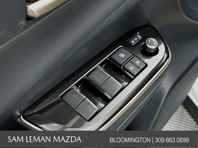 2025 Toyota Crown Platinum - Photo 18