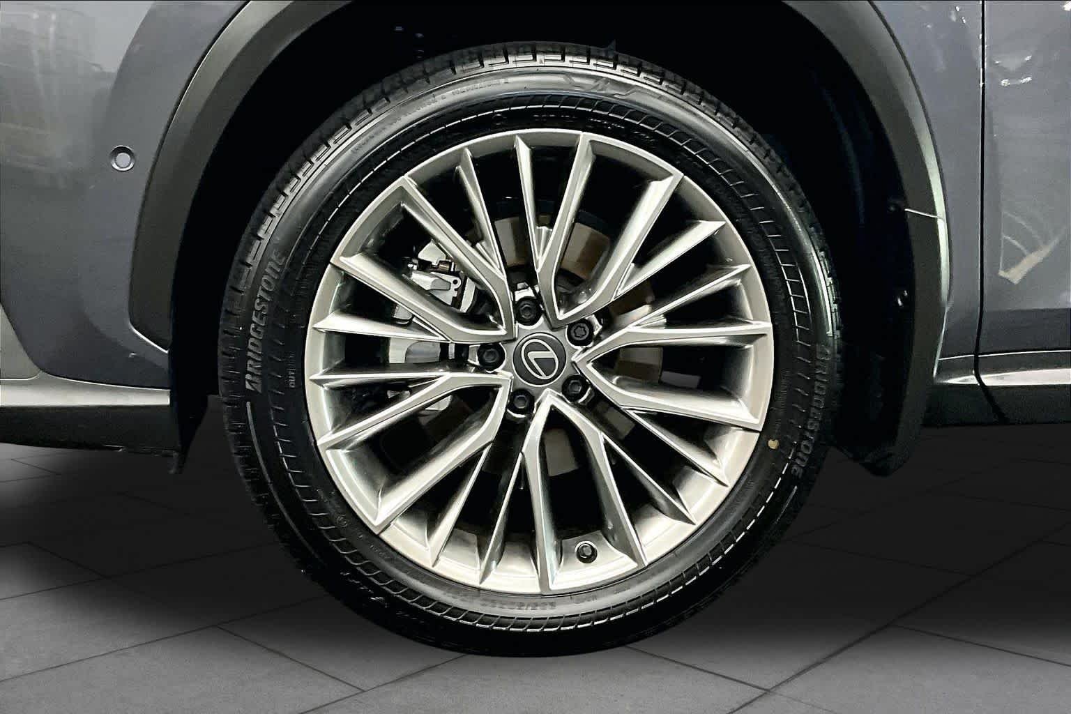 2026 Lexus NX Hybrid 350h - Photo 10