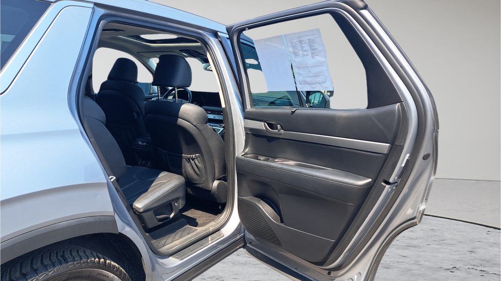Used 2020 Silver Hyundai SEL image 13