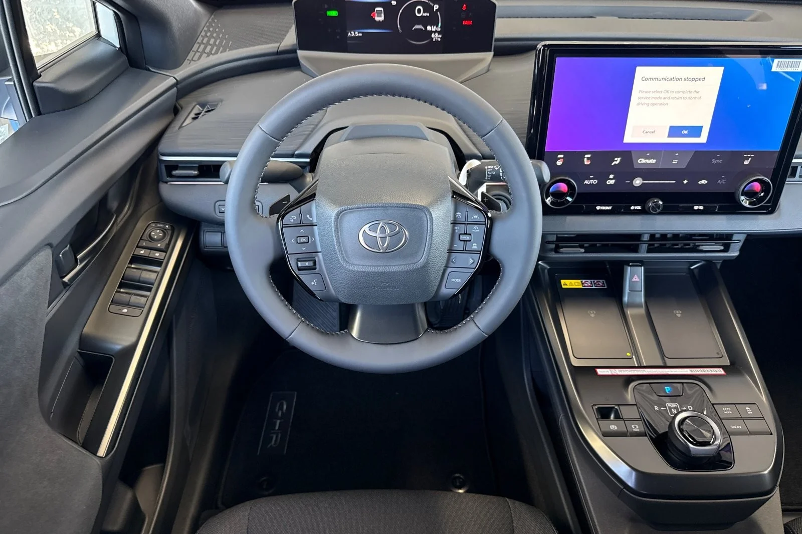 New 2026 Wind Chill Pearl <sup>1</sup> Toyota  SE image 13