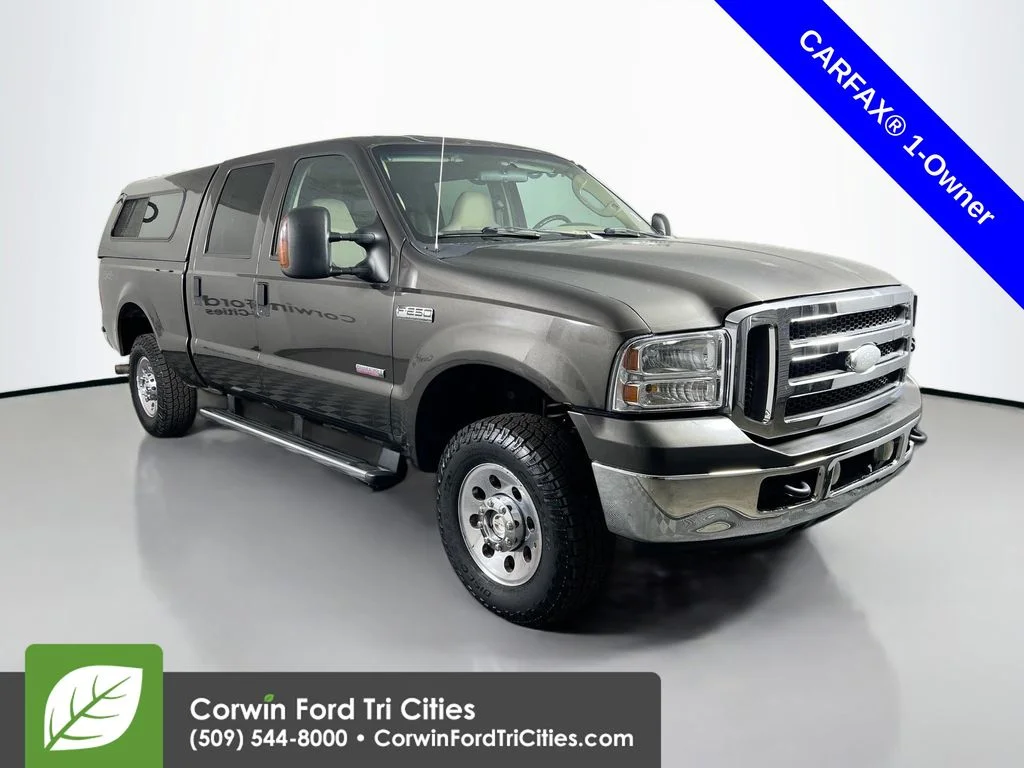 2005 Ford F-250 XLT 4x4 Crew Cab SWB's photo