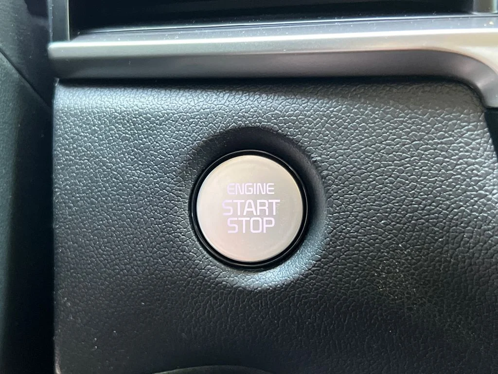 2025 Kia Sorento LX - Photo 25