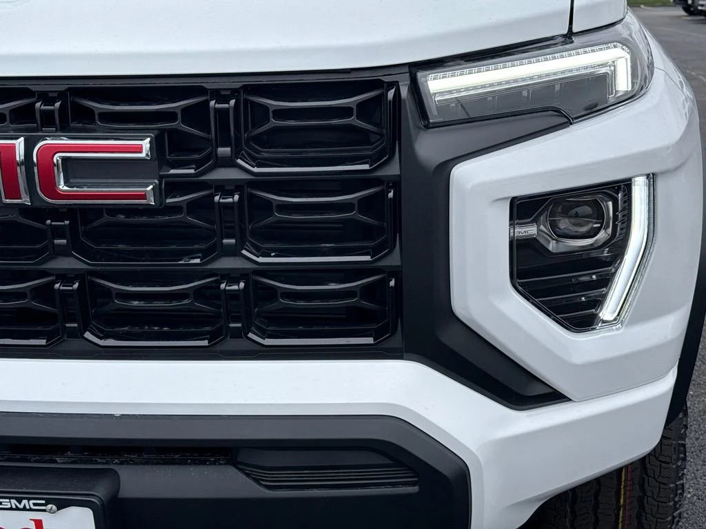 2026 GMC Canyon Elevation - Photo 11