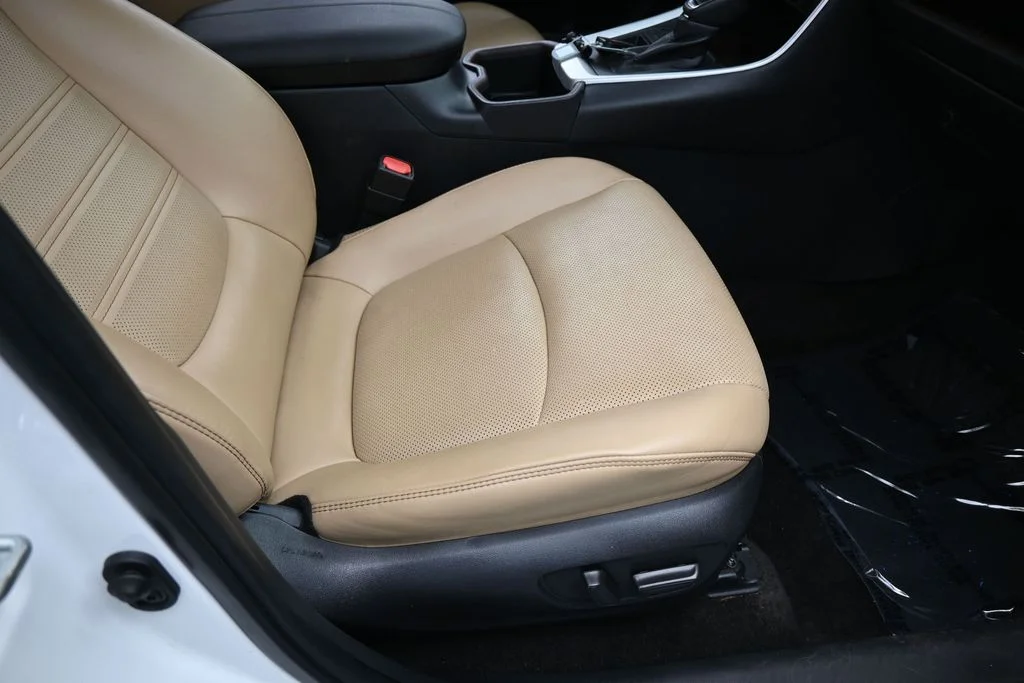 Used 2023 Ice Cap Toyota Limited image 42