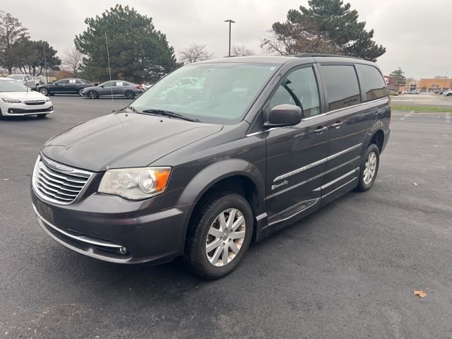 Used 2016 Gray Chrysler Touring image 7
