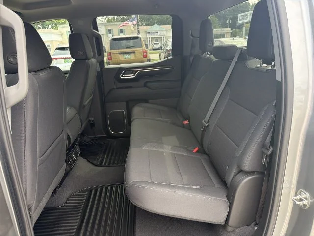 Used 2024 Gray Chevrolet LT image 31