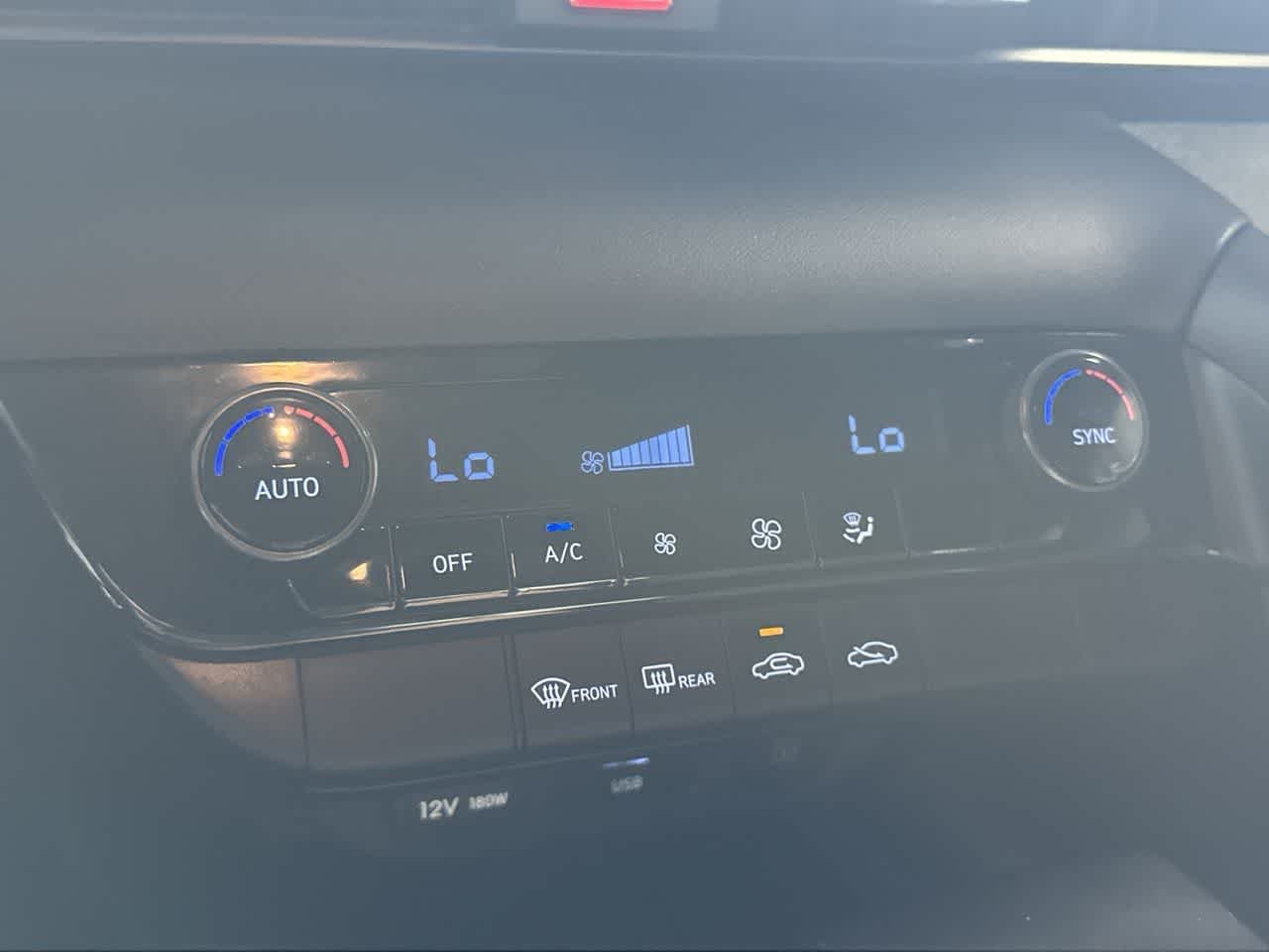 2025 Hyundai Elantra SEL - Photo 20