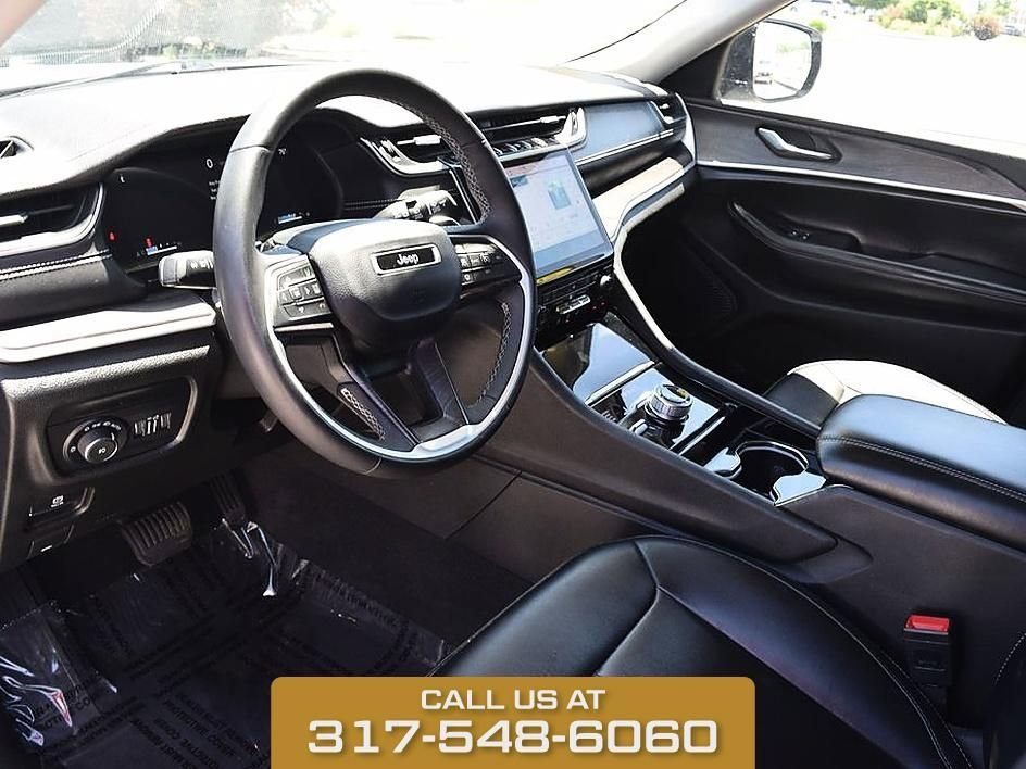 Used 2023 Silver Zynith Jeep Limited image 17