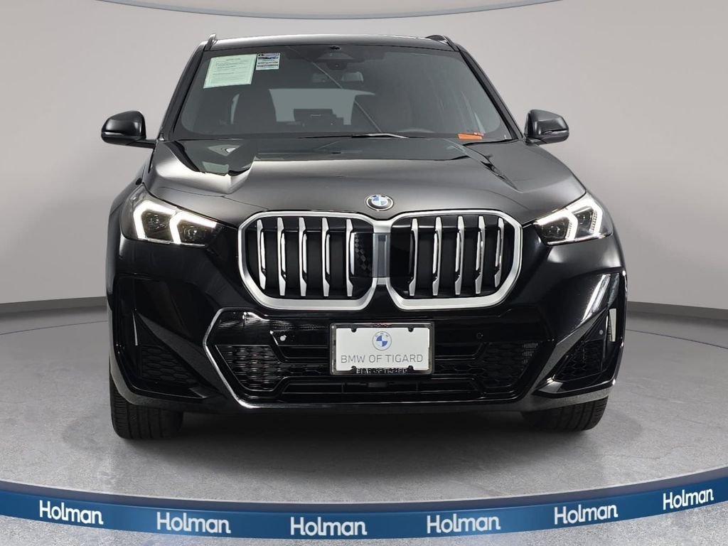 Used 2026 Black Sapphire Metallic BMW xDrive28i image 3