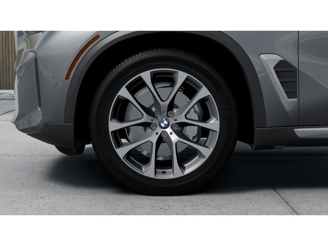 New 2026 Skyscraper Grey Metallic BMW xDrive40i image 7