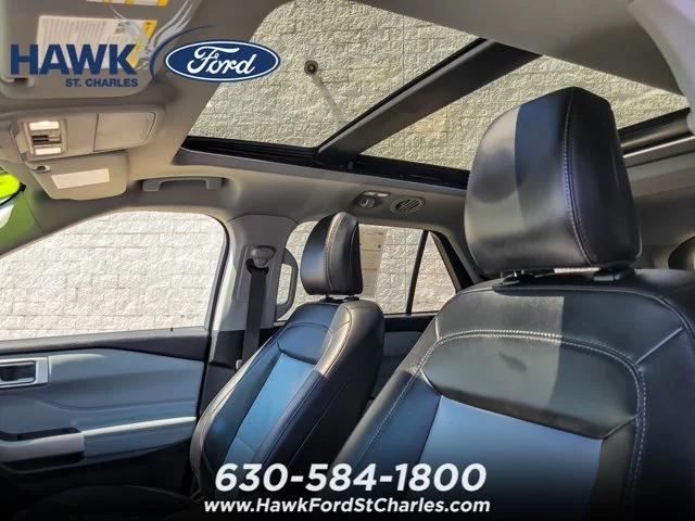 Certified Used 2023 White Metallic Ford XLT image 36
