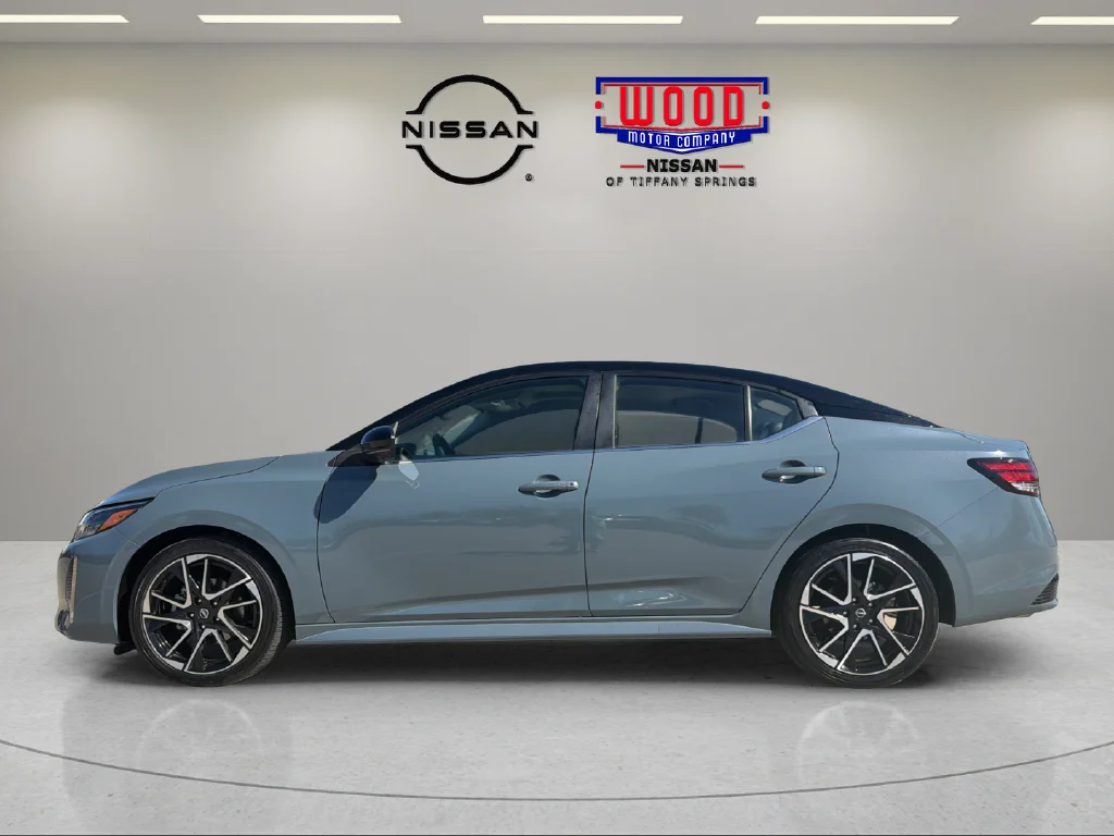 Used 2024 Atlantic Gray Metallic Super Black Nissan SR image 5