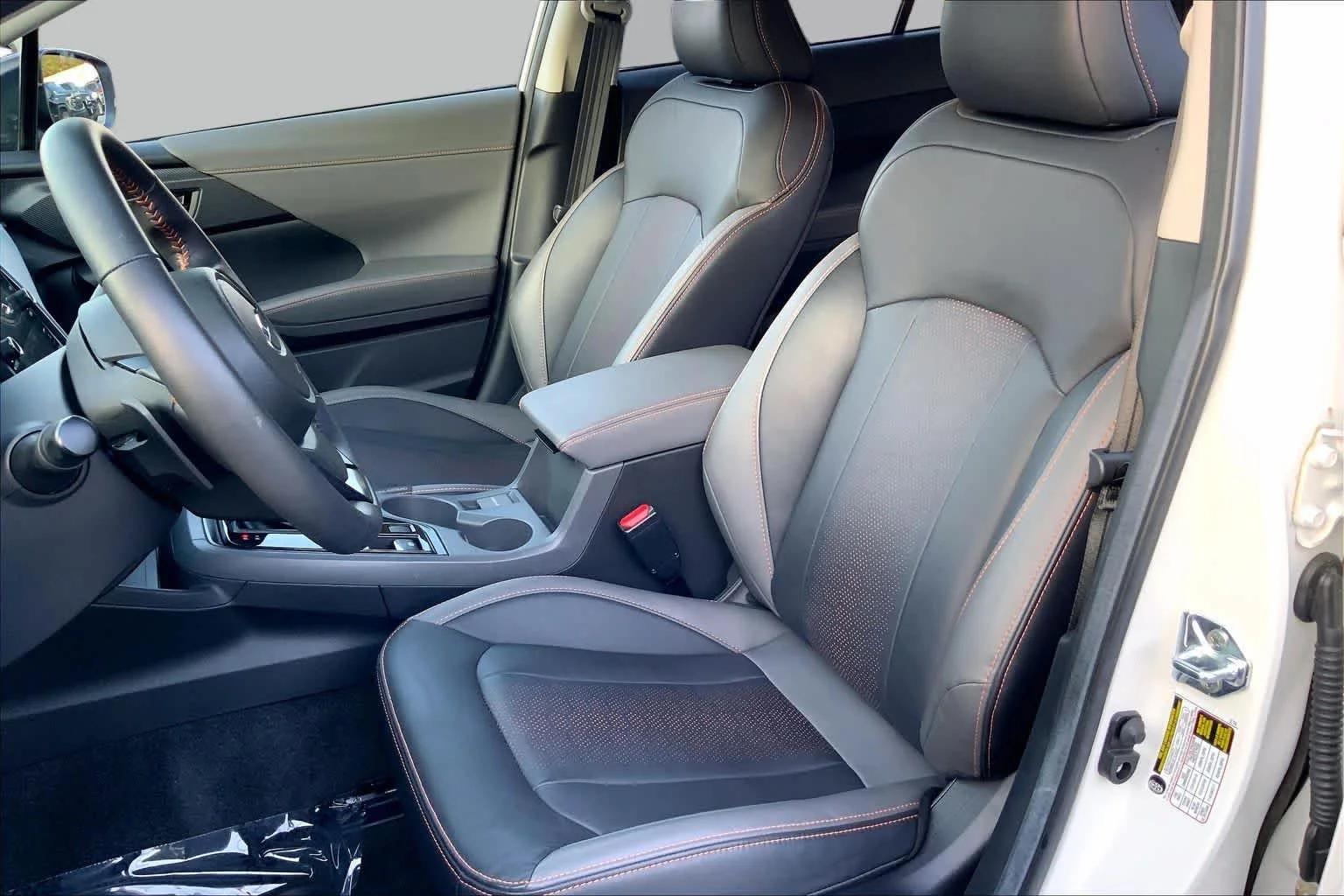 Used 2025 W3P/Crystal Whi Subaru Limited image 8