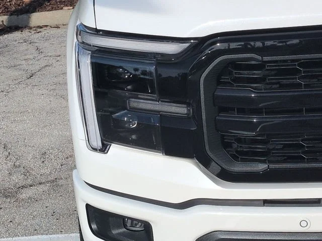 New 2026 Star White Metallic Tri-Coat Ford Lariat® image 10