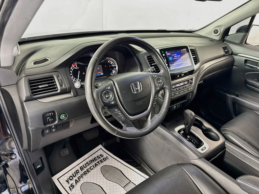 Used 2016 Crystal Black Pearl Honda EX-L image 9