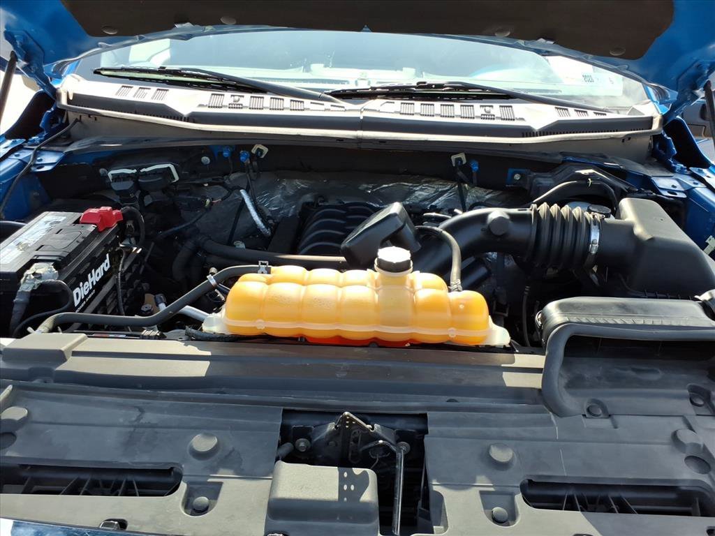 Used 2016 Blue Ford XLT image 11
