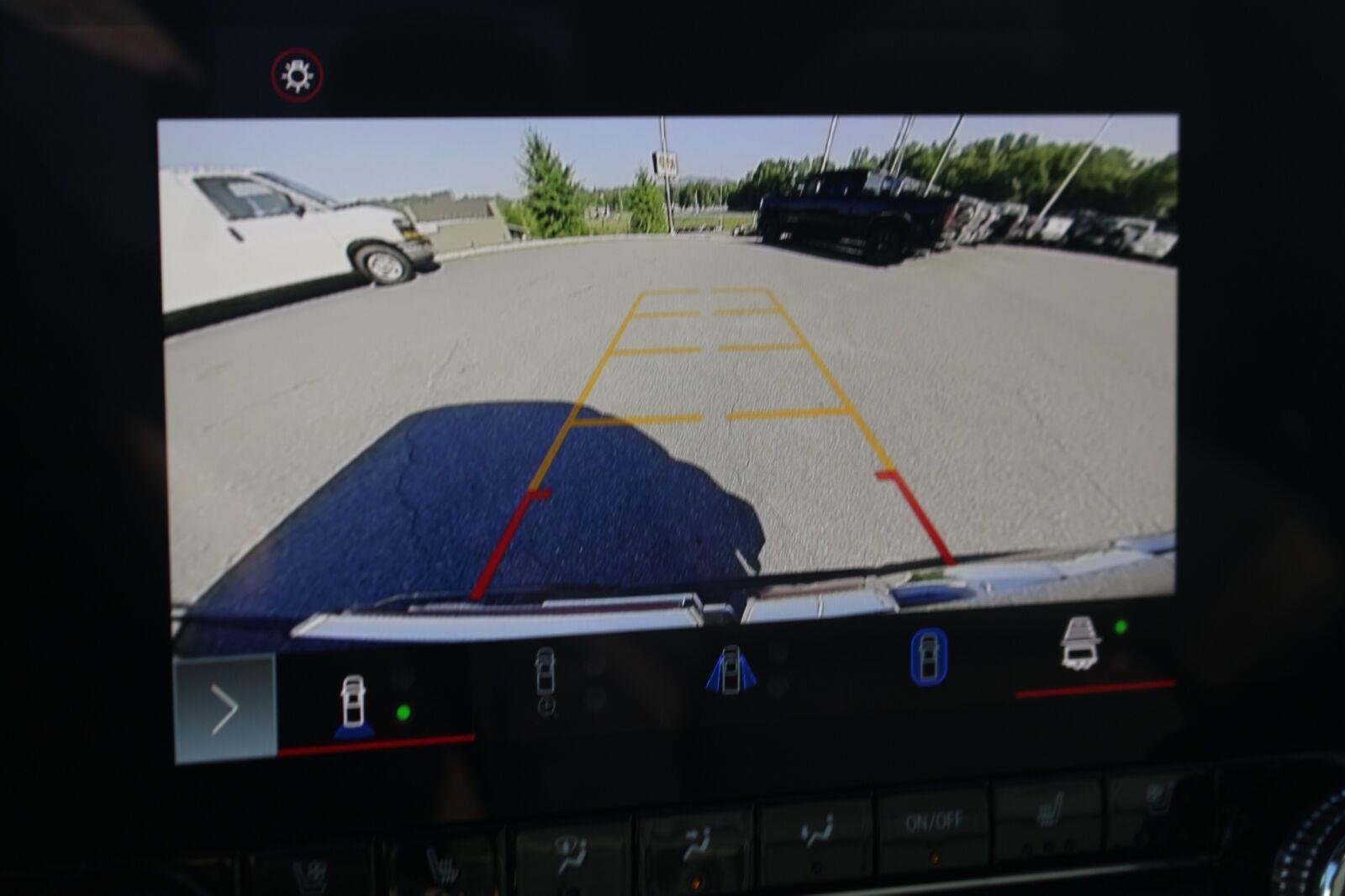 Used 2024 Onyx Black GMC Denali image 23
