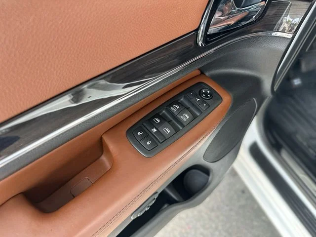 Used 2021 White Jeep Overland image 14