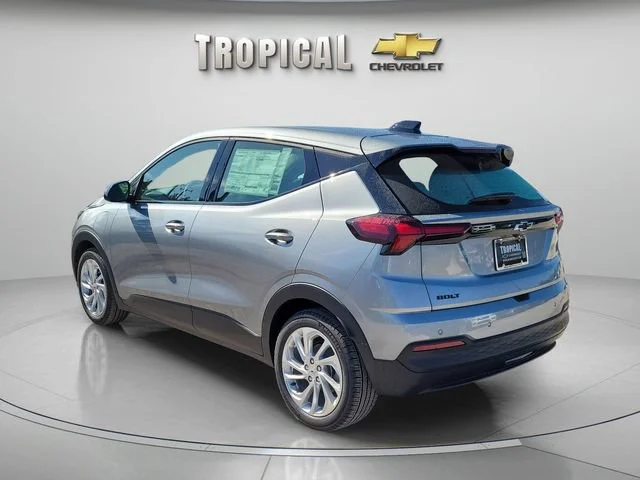 New 2027 Sterling Grey Metallic Chevrolet LT image 2