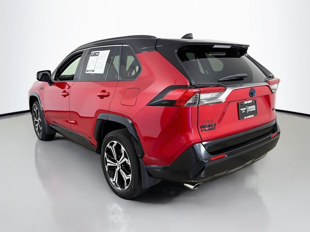 Used 2022 Supersonic Red/Midnight Black Metallic Toyota XSE image 5