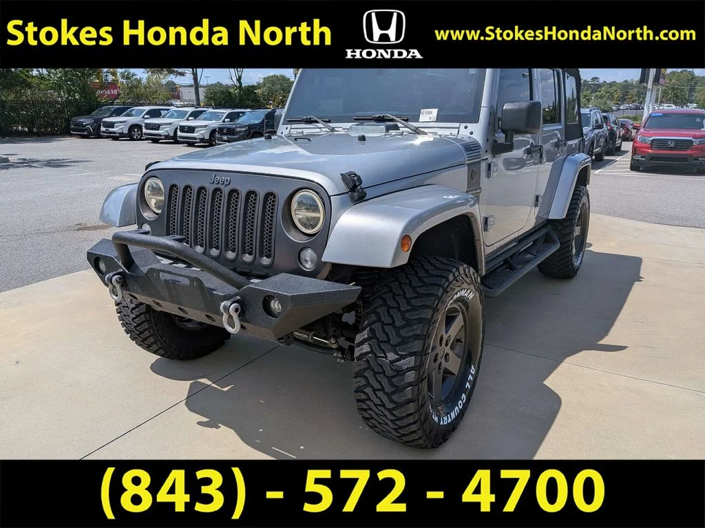 Used 2016 Silver Jeep Unlimited Sport S image 4