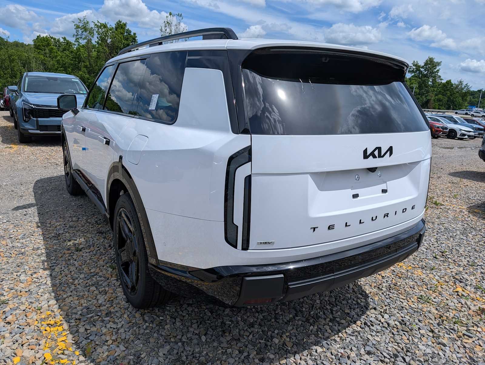 New 2027 Glacial White Pearl Kia X-Line SX-Prestige image 9