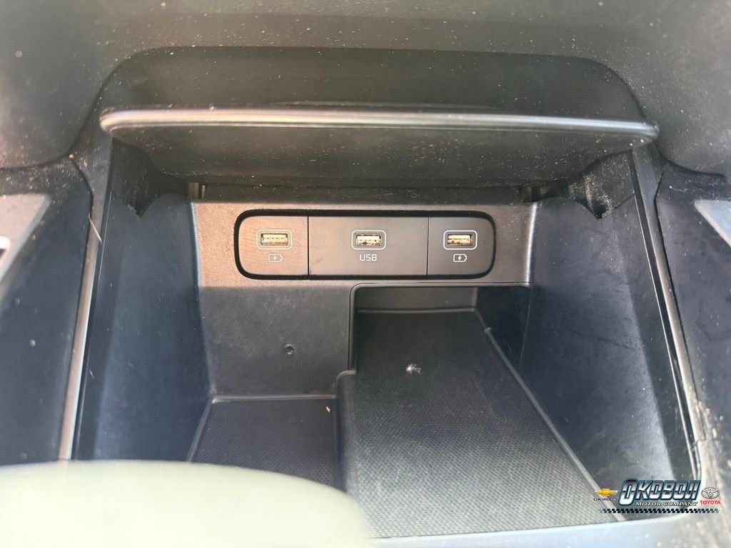 Used 2022 Blue Kia S image 13