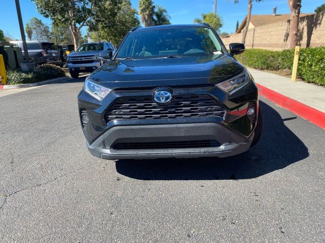 2021 Toyota RAV4 Hybrid XLE Premium