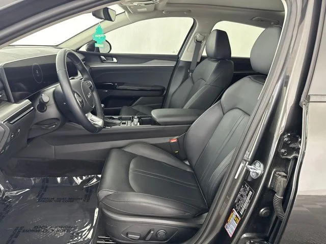 Used 2025 Gray Kia EX image 21