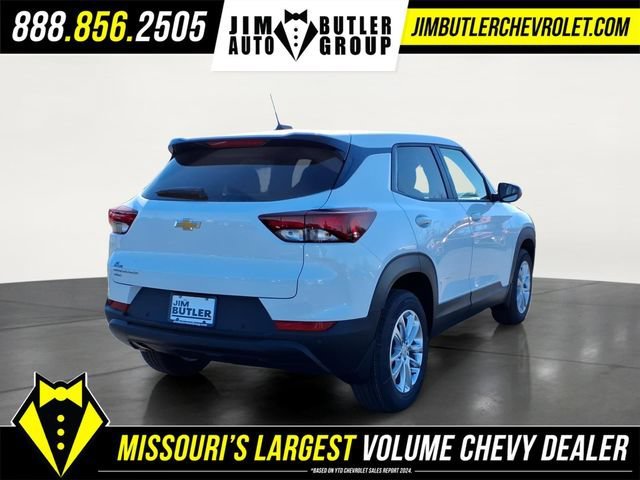 New 2026 Summit White Chevrolet LS image 4