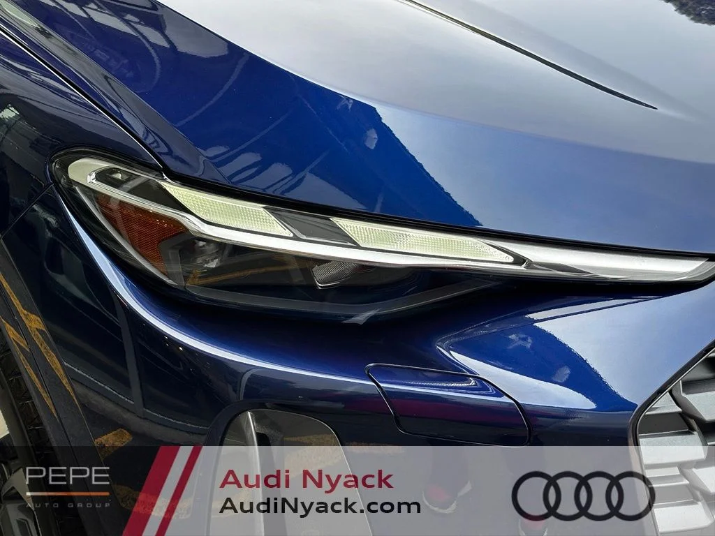 Used 2025 Blue Audi 2.0T Premium image 7
