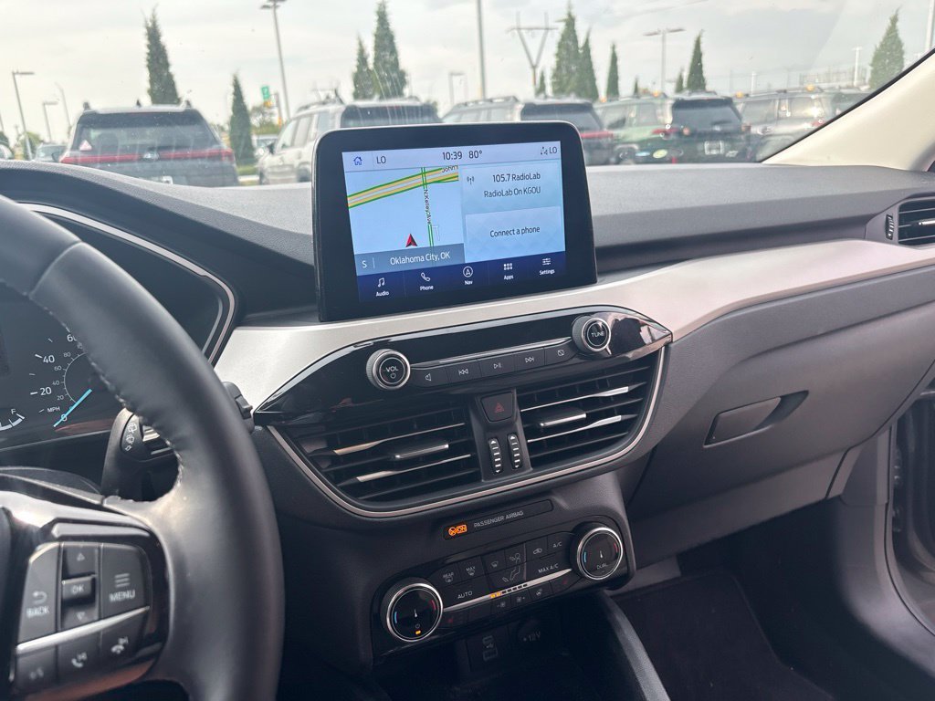 Used 2022 Gray Ford SE image 2