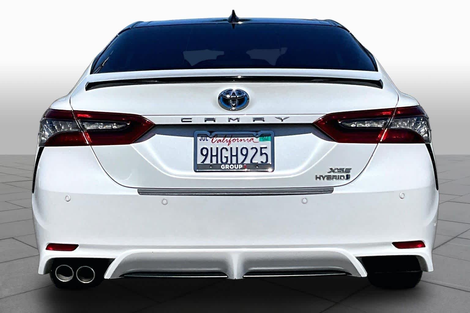 Used 2023 Wind Chill Pearl/Midnight Black Metallic Toyota Hybrid XSE image 4