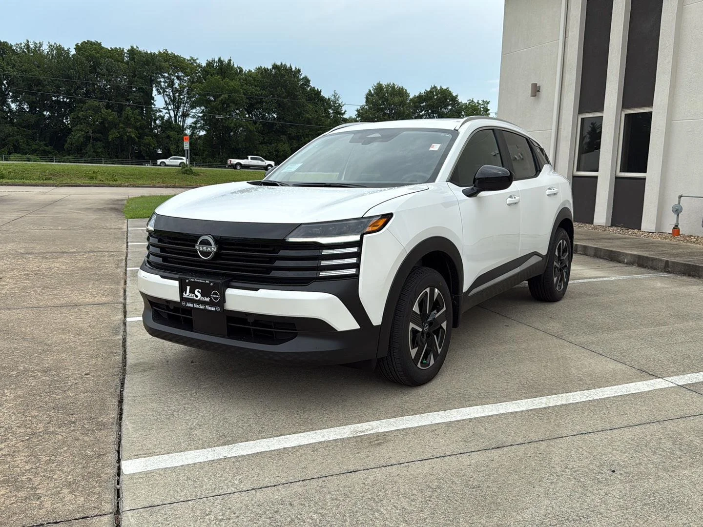 New 2026 Aspen White Tricoat Nissan SV image 3
