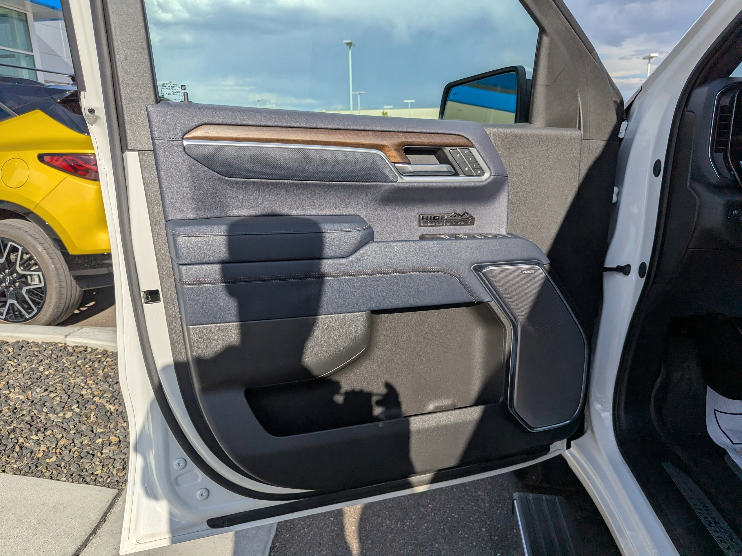 2025 Chevrolet Silverado 1500 High Country - Photo 9