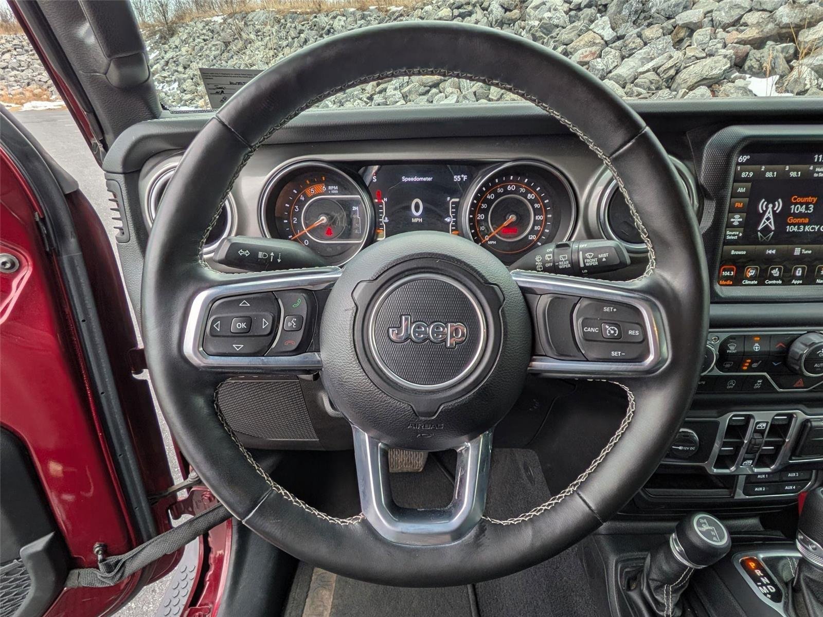 Used 2021 Snazzberry Pearlcoat Jeep Unlimited Sahara image 12
