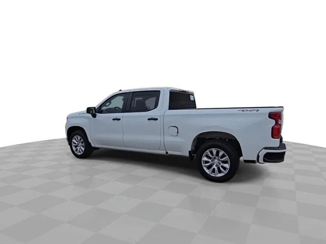 Certified Used 2021 Summit White Chevrolet Custom image 6