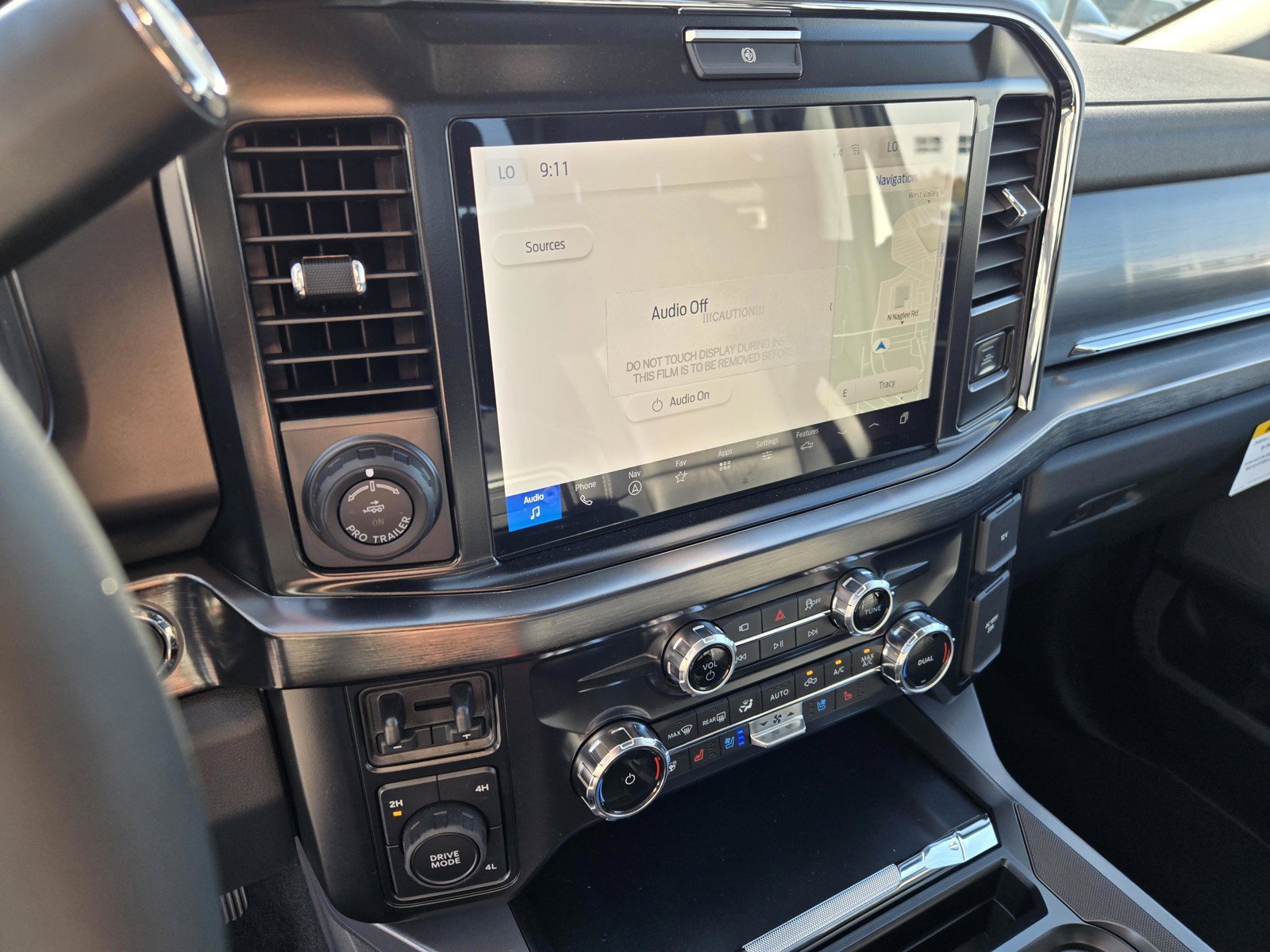New 2026 Oxford White Ford F-350® Lariat® image 10