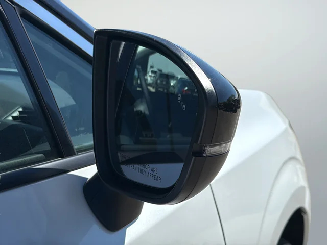 New 2026 Everest White Pearl TriCoat / Super Black Two-tone Nissan Platinum image 11