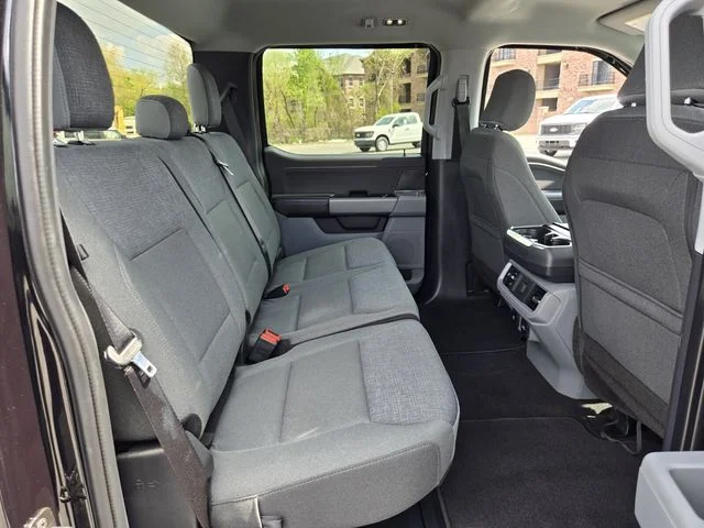 Used 2024 Black Ford XLT image 18